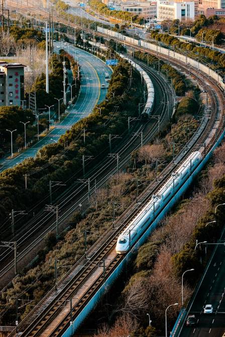 Future on Tracks