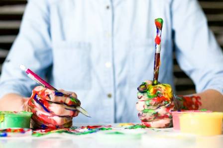" WHIMSICAL WONDERS: CHOOSING THE PERFECT WALL ART FOR YOUR LITTLE ONE'S HAVEN"